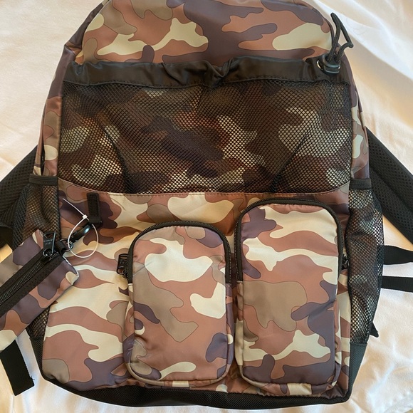 NWT Steve Madden Men’s Multi-Pocket Dome Backpack, Olive/camo - Picture 2 of 10